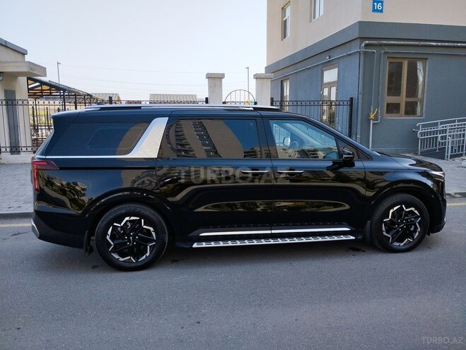 Kia Carnival-4