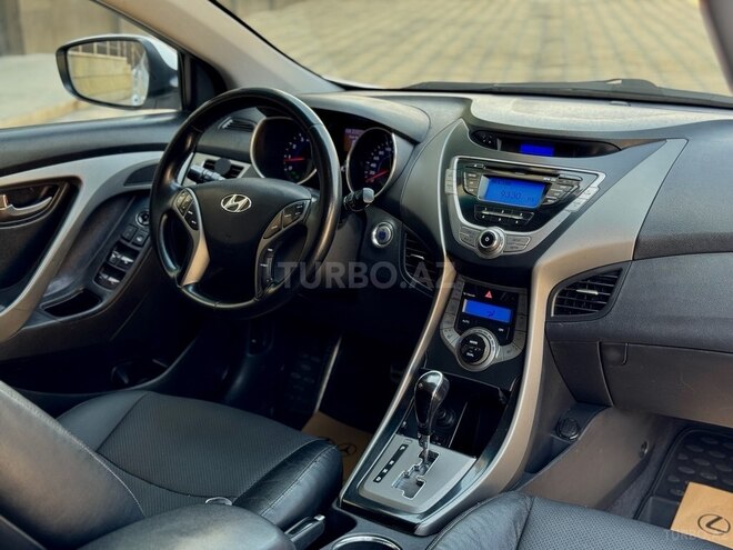 Hyundai Elantra 2013, 215,000 km - 1.8 l - Gəncə