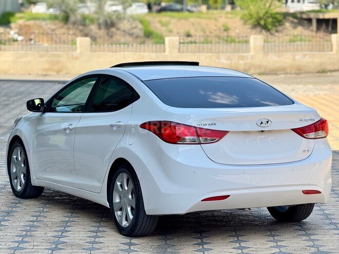 Hyundai Elantra 2013, 215,000 km - 1.8 l - Gəncə