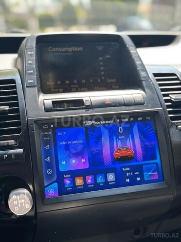 Toyota Prius-9