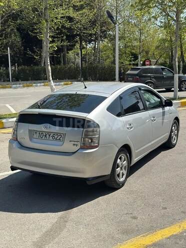 Toyota Prius-6