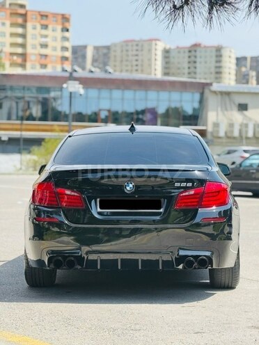 BMW 528 2013, 240,000 km - 2.0 l - Bakı