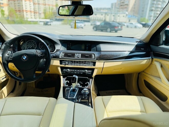 BMW 528 2013, 240,000 km - 2.0 l - Bakı