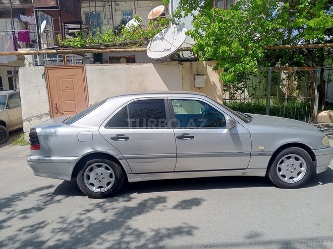 Mercedes C 220 d 2000, 312,000 km - 2.2 l - Bakı