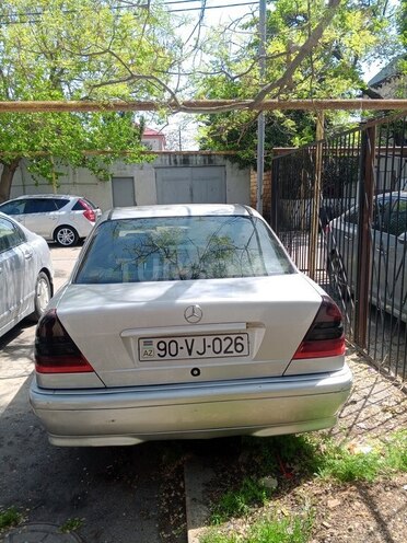 Mercedes C 220 d 2000, 312,000 km - 2.2 l - Bakı