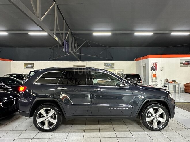 Jeep Grand Cherokee-11