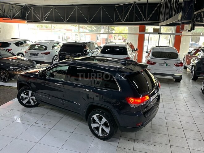 Jeep Grand Cherokee-12