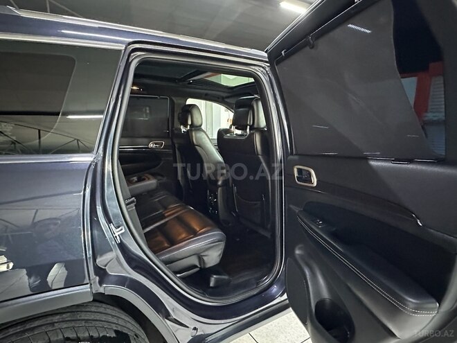 Jeep Grand Cherokee-15