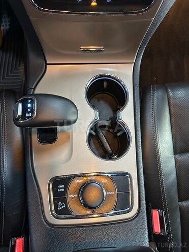 Jeep Grand Cherokee-22