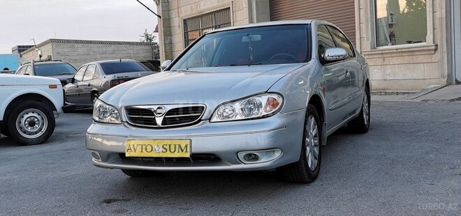 Nissan Maxima-1