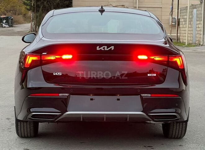 Kia K5-8