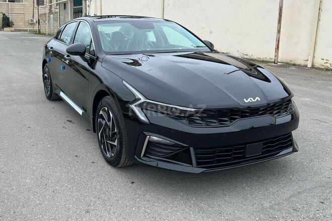 Kia K5-4