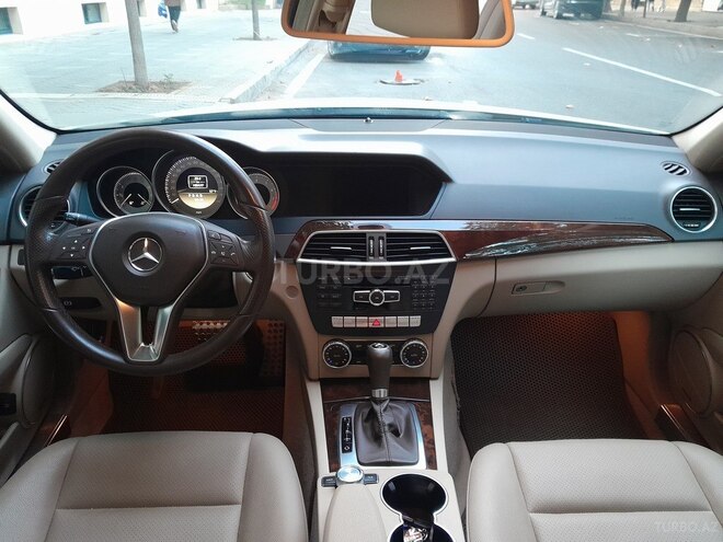 Mercedes C 250-8
