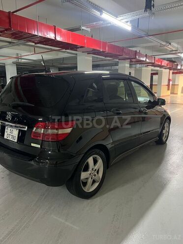 Mercedes B 170 2008, 146,000 km - 1.7 л - Bakı