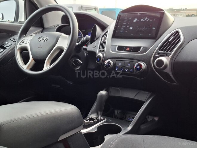 Hyundai ix35 2013, 86,000 km - 2.0 l - Bakı