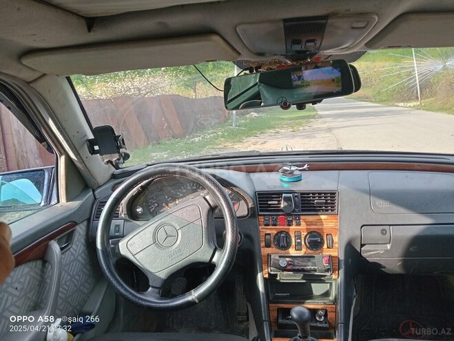 Mercedes C 200 1995, 235,326 km - 2.0 l - Quba