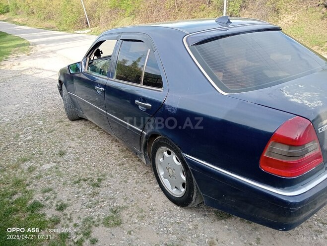 Mercedes C 200 1995, 235,326 km - 2.0 l - Quba