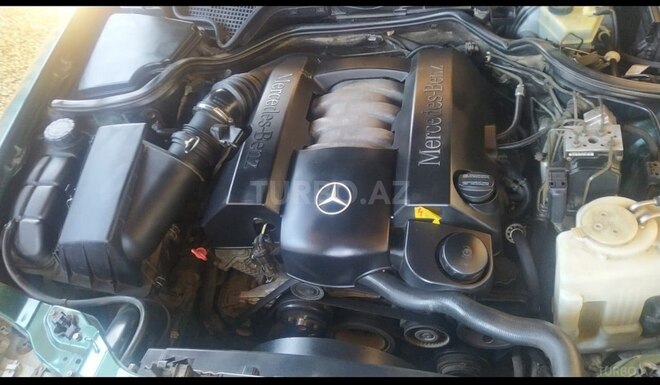 Mercedes E 280 1999, 310,000 km - 2.8 l - Cəlilabad