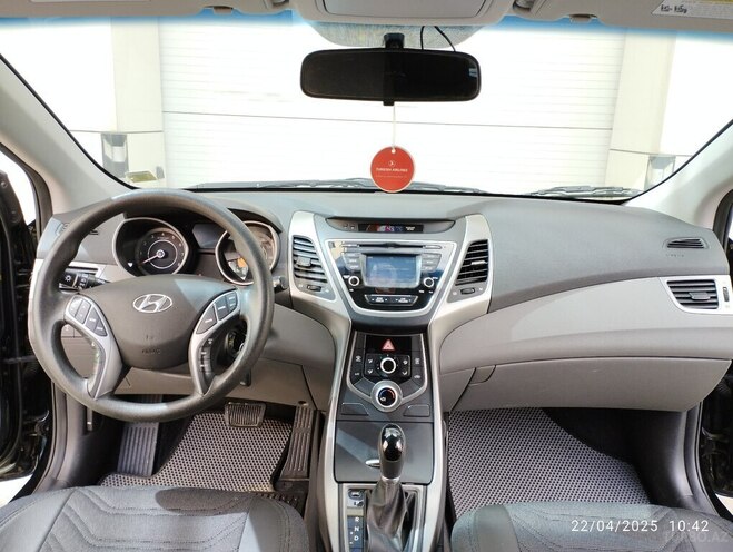 Hyundai Elantra 2015, 33,548 km - 1.8 l - Bakı