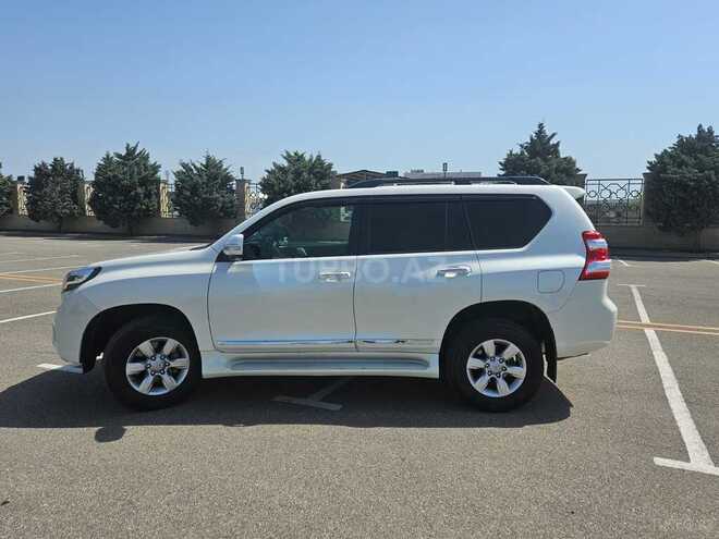 Toyota Land Cruiser Prado-8