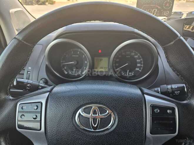 Toyota Land Cruiser Prado-6