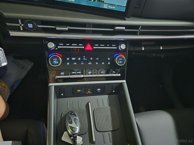 Hyundai Santa Fe-19