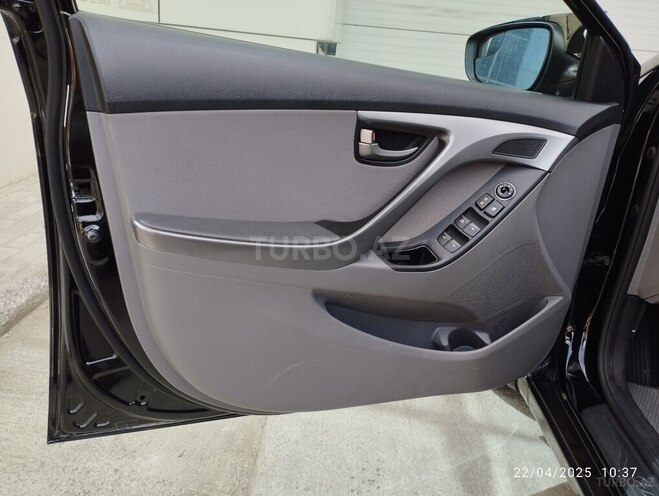 Hyundai Elantra 2015, 33,548 km - 1.8 l - Bakı