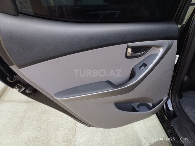 Hyundai Elantra 2015, 33,548 km - 1.8 l - Bakı
