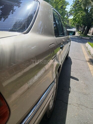 Mercedes C 180 1994, 200,000 km - 1.8 л - Zaqatala