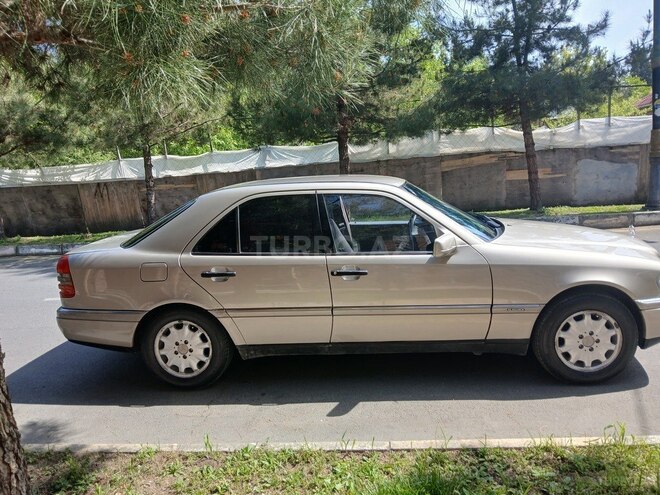 Mercedes C 180 1994, 200,000 km - 1.8 л - Zaqatala