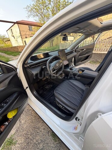 Changan Qiyuan A05 2024, 9,000 km - 1.5 л - Bakı