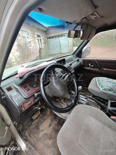 Mitsubishi Pajero 1993, 435,218 km - 2.5 л - Tovuz