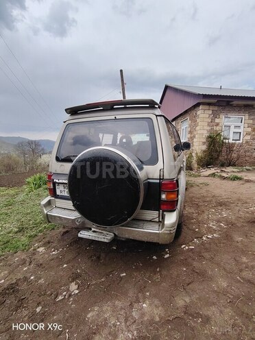 Mitsubishi Pajero 1993, 435,218 km - 2.5 л - Tovuz