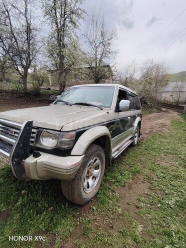 Mitsubishi Pajero 1993, 435,218 km - 2.5 л - Tovuz