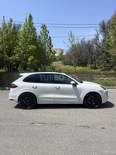 Porsche Cayenne Turbo S 2013, 157,000 km - 4.8 l - Bakı