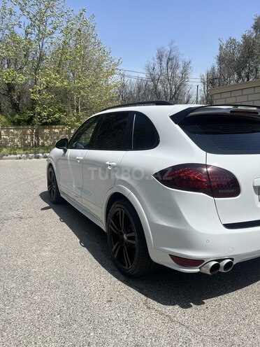 Porsche Cayenne Turbo S 2013, 157,000 km - 4.8 l - Bakı