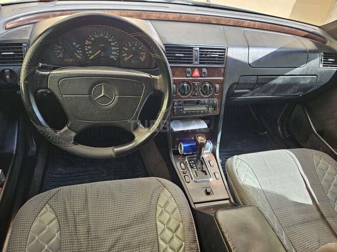 Mercedes C 180 1997, 322,066 km - 1.8 l - Bakı