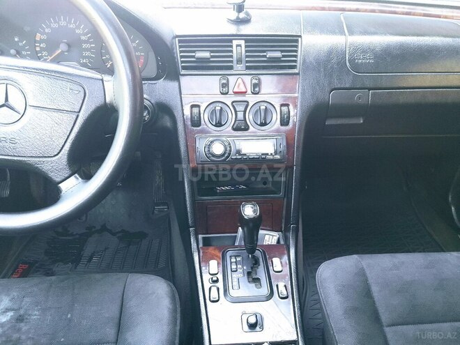 Mercedes C 250 d 1996, 123,456 km - 2.5 l - Bakı
