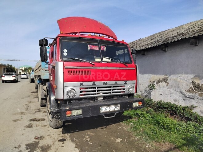 KamAz 54112 1993, 500,000 km - 11.0 l - Quba