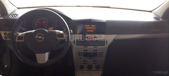 Opel Astra 2008, 240,000 km - 1.4 l - Gəncə