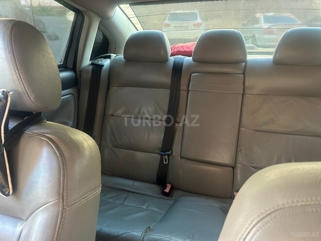Volkswagen Passat 2003, 332,000 km - 1.8 l - Bakı