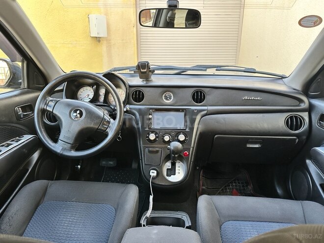 Mitsubishi Airtrek 2003, 278,876 km - 2.0 l - Bakı