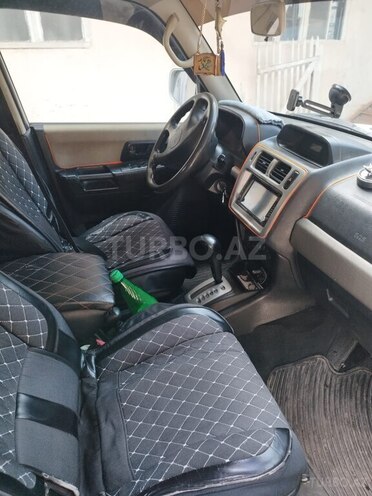 Mitsubishi Pajero io 2004, 200,000 km - 2.0 l - Bakı