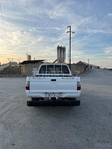 Mitsubishi L200 2004, 430,000 km - 2.5 l - Bakı