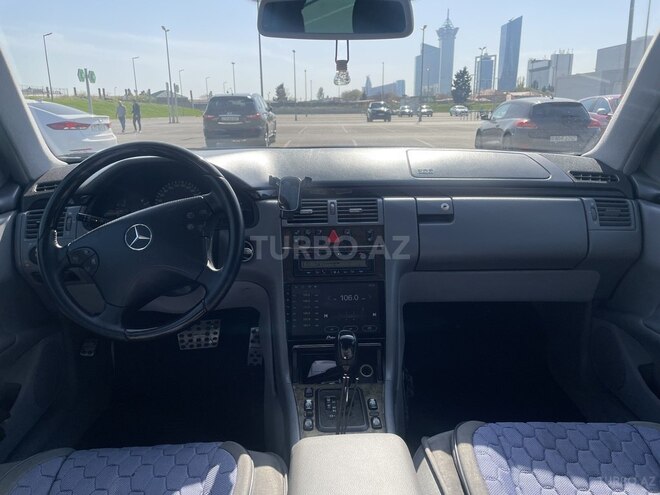 Mercedes E 320 2000, 223,421 km - 3.2 l - Bakı