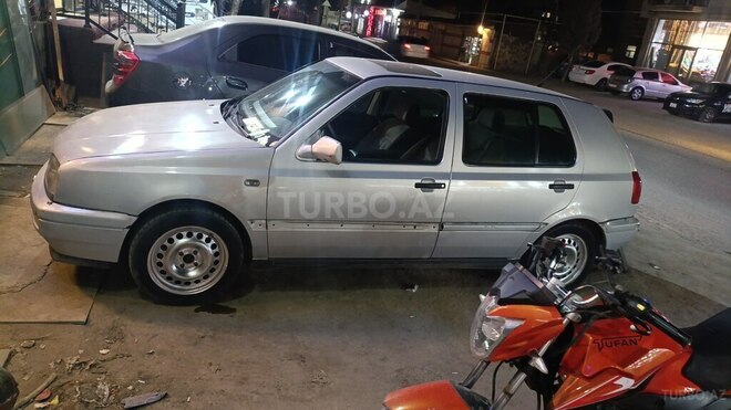 Volkswagen Golf 1996, 122,369 km - 2.0 l - Bakı