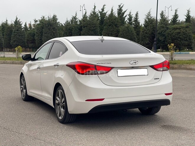 Hyundai Elantra 2015, 246,000 km - 1.8 л - Bakı