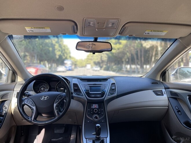 Hyundai Elantra 2015, 246,000 km - 1.8 л - Bakı