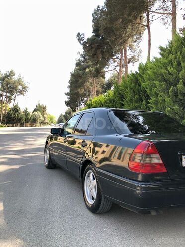 Mercedes C 180 1995, 275,845 km - 1.8 l - Salyan
