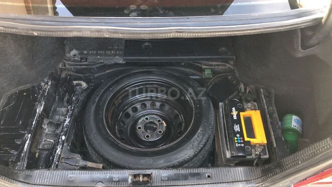 Mercedes C 180 1995, 275,845 km - 1.8 l - Salyan